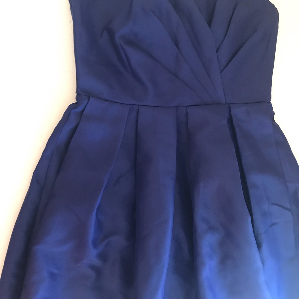 Elegant Blue Strapless Dress